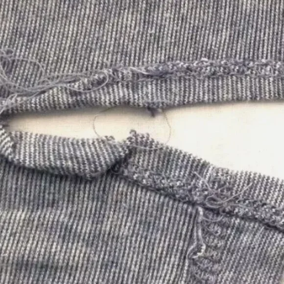 Men’s Henley Long Sleeve Pullover XL Gray 3-Button Hi-Low Hem Long Length Shirt - Picture 10 of 14